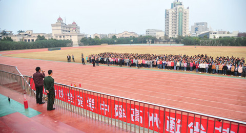 我校举行消防知识培训及消防演练活动